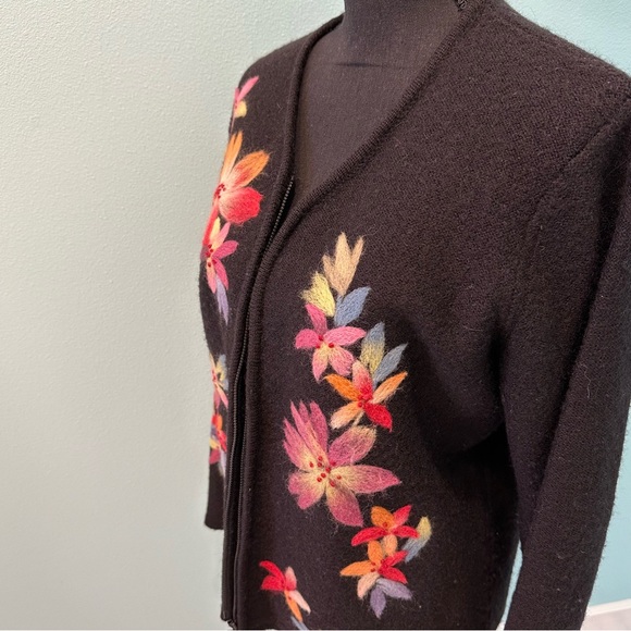 Talbots wool zip cardigan with embroidered floral detail - Picture 2 of 8